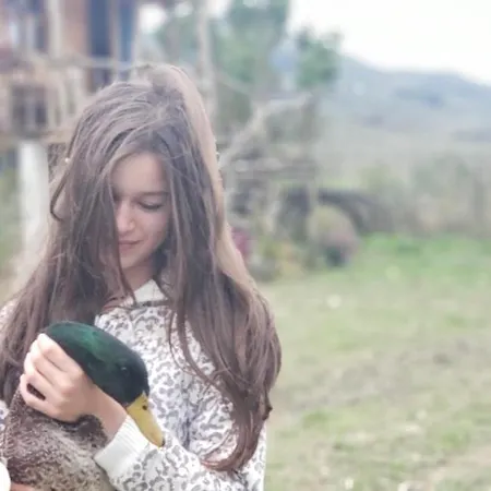 Life On The Farm * Nepravishte