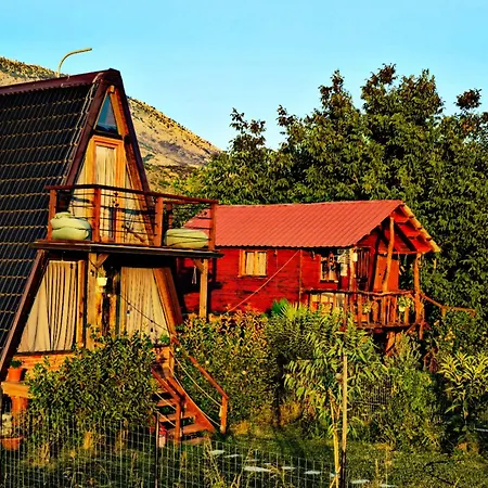 Life On The Farm Parque de Campismo Nepravishte