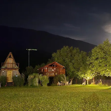 Life On The Farm Κάμπινγκ