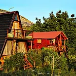 Life On The Farm Campeggio Nepravishte