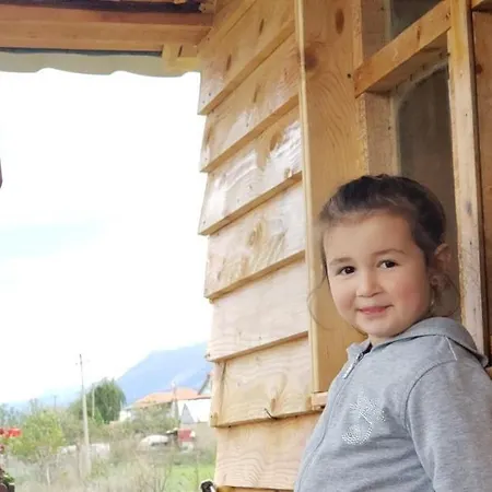 مكان تخييم Life On The Farm Nepravishte