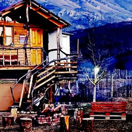 Life On The Farm Nepravishte
