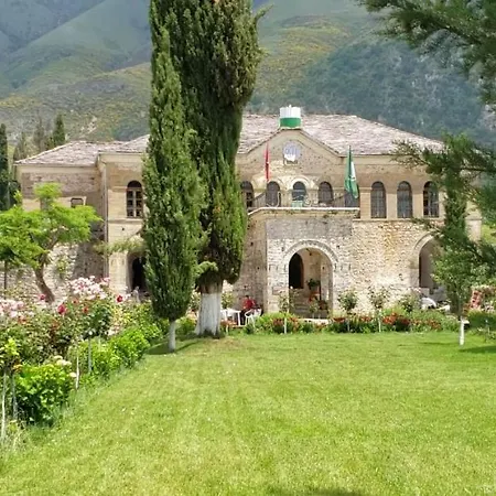 Life On The Farm Nepravishte