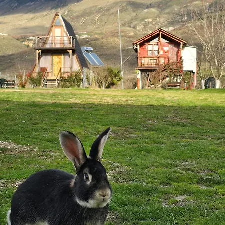 مكان تخييم Life On The Farm *