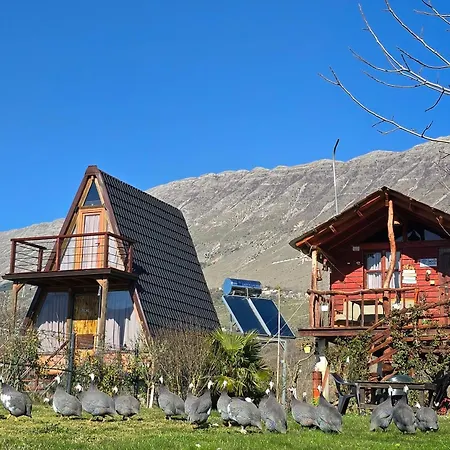 مكان تخييم Life On The Farm *