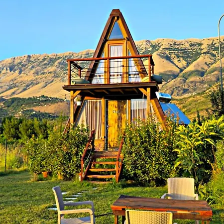 مكان تخييم Life On The Farm *