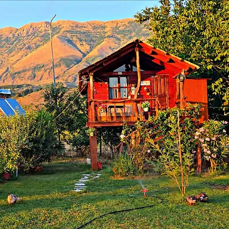 مكان تخييم Life On The Farm *