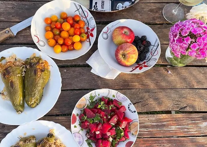 Life On The Farm Nepravishte