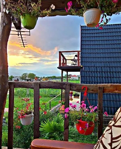 Campsite Life On The Farm Nepravishte