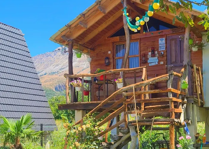 Campsite Life On The Farm Nepravishte